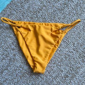 NWOT Benoa Coral bottom, size small